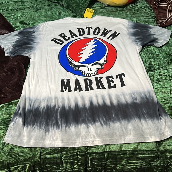 Chinatown market red, white and blue deadtown T-shirt new with tags perfect - Picture 6 of 6